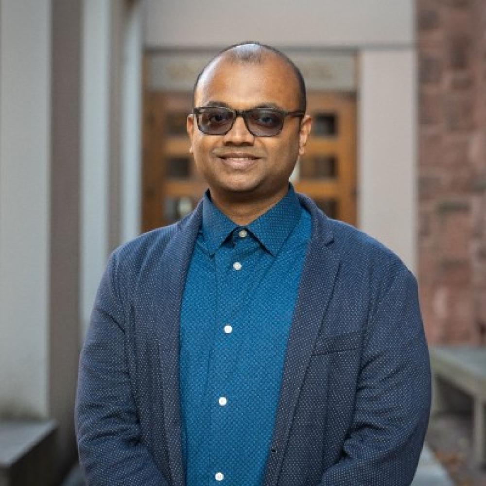 Headshot of Mujahed Islam